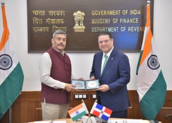 Yayo Sanz Lovatón y la DGA firman importante acuerdo con Aduanas de la India