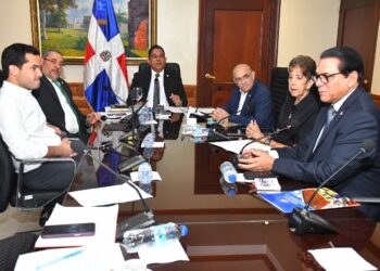 Comisión Especial que estudia el proyecto de modificación a la Ley de Salud Mental destaca déficit de especialistas en el área