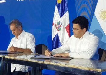 RD y Argentina firman acuerdo para fortalecer intercambio turistico