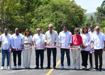Presidente Abinader y ministro Collado entregan tres nuevas obras turísticas en Puerto Plata