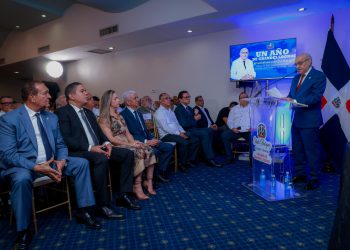 Senador de Valverde realiza rendición de cuentas de su primer año de gestión