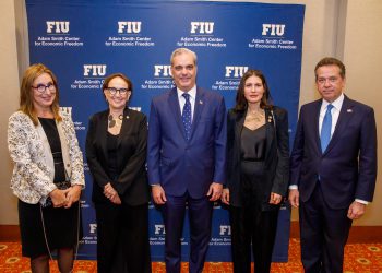 Presidente Abinader afirma que República Dominicana avanza hacia un futuro de prosperidad y sostenibilidad