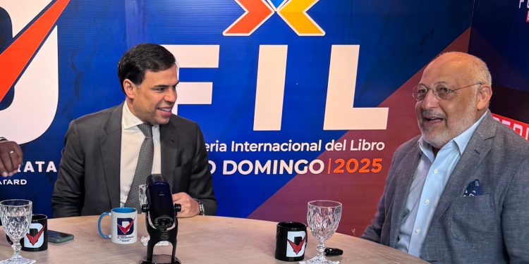 Roberto Ángel Salcedo destaca proyección internacional de escritores dominicanos y reconoce la labor de Marino Berigüete