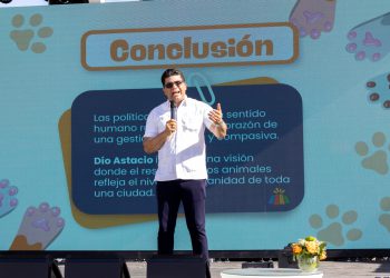 Dío Astacio propone realizar el Animal Fest 2026 en Santo Domingo Este y recibe la maqueta del proyecto Ciudad de Ángeles
