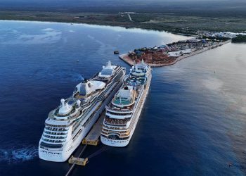 Histórico arribo doble de cruceros impulsa el turismo en Pedernales