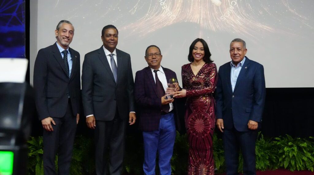 Observatorio de Medios Digitales reconoce la excelencia periodística en su octava edición del Premio Nacional de Periodismo Digital