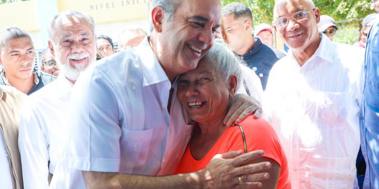 Presidente Abinader realizará amplia agenda este fin de semana en el Distrito Nacional y Santiago, incluyendo almuerzos con militares y varias inauguraciones
