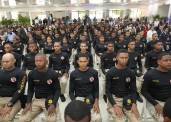 Migración gradúa nuevas promociones de agentes ARR y URR especializados en interdicción migratoria