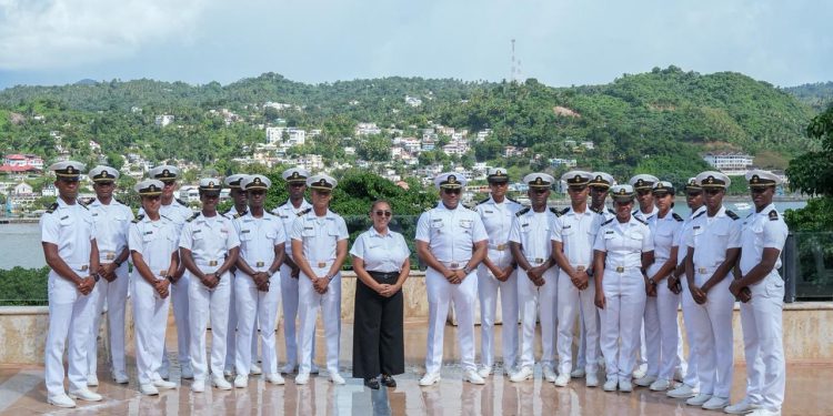 Armada Dominicana continúa crucero formativo “Otoño 2025” con escala oficial en Samaná
