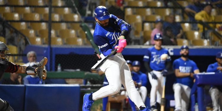 Licey remonta en el séptimo y frena racha negativa con victoria 6-3 sobre los Toros del Este