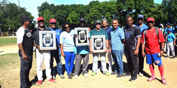 Club Domingo Paredes conmemora 32 años impulsando la formación deportiva en el Simón Bolívar