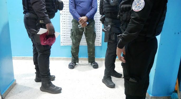 República Dominicana entrega a Puerto Rico ciudadano requerido por graves cargos criminales