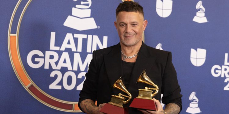 Alejandro Sanz anuncia nuevo álbum y confirma el desarrollo de un musical que marcará una nueva etapa creativa en su carrera