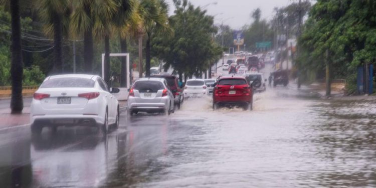 Indomet advierte sábado lluvioso con tormentas eléctricas por efectos de una vaguada