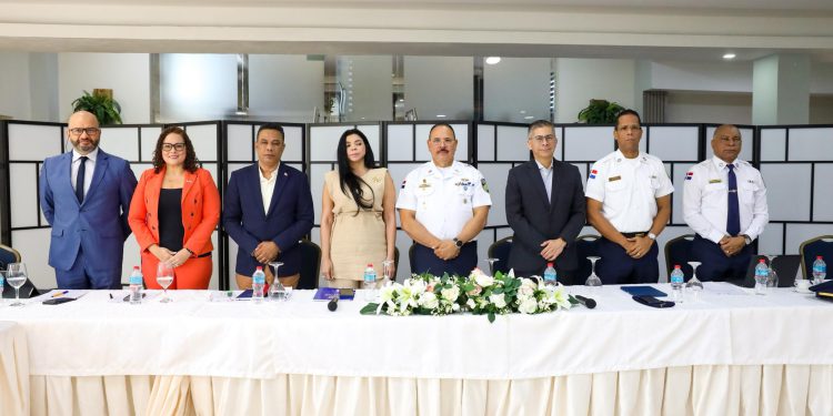 Policía Nacional, Procuraduría e INL impulsan nuevo modelo de investigación con seminario sobre transformación policial