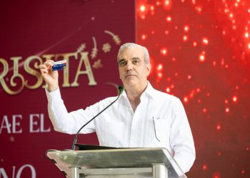 Gobierno inicia entrega del Bono Navideño 2025 y Abinader llama a fortalecer la unidad familiar en las fiestas