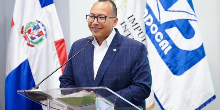 Director de Pasaportes anuncia traslado de la institución, pero evita precisar detalles del nuevo local