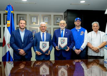 Senado de la República y la LIDOM suscriben convenio para promover el deporte