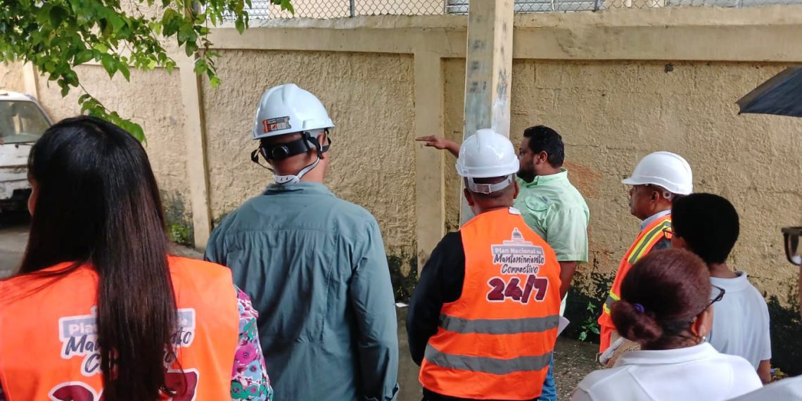 Infraestructura Escolar trabaja en la rehabilitación de escuelas afectadas por aguaceros de tormenta Melissa