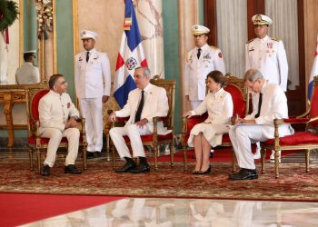 Presidente Abinader recibe siete nuevos embajadores y fortalece relaciones internacionales
