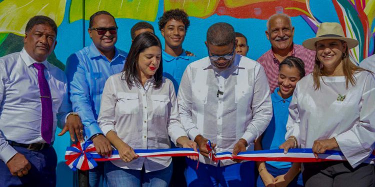 PROPEEP inaugura dos Paseos de los Colores en Villa Tapia en honor al legado de las Hermanas Mirabal