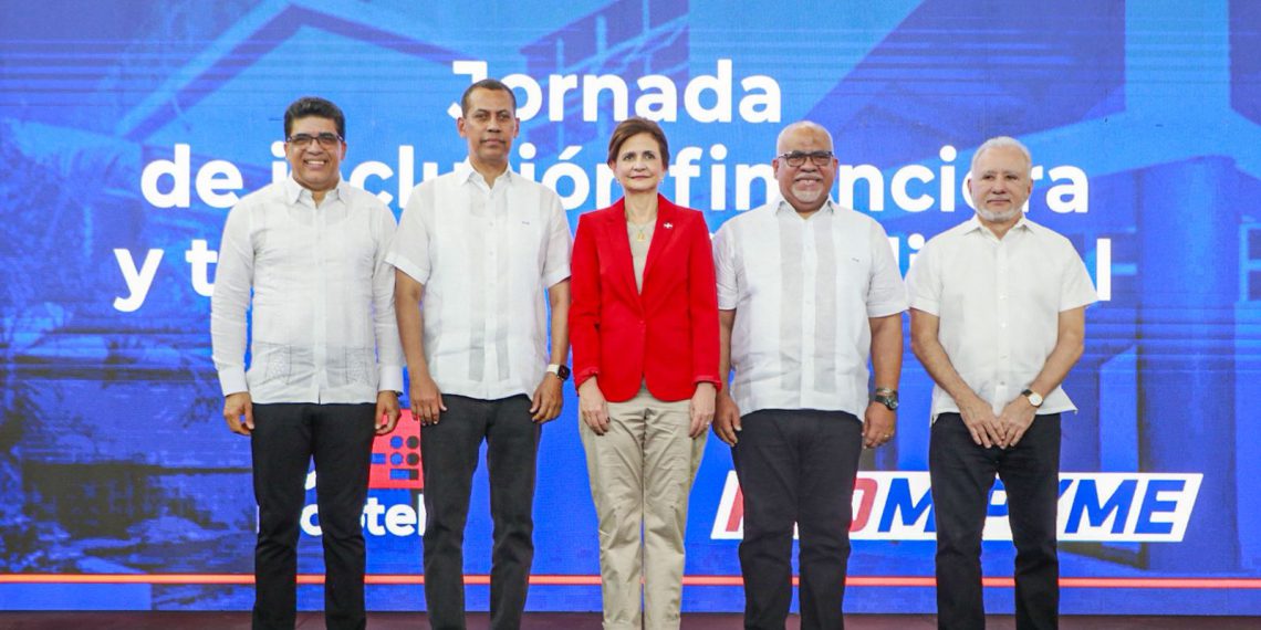 Promipyme e Indotel desarrollan jornada de inclusión financiera y transformación digital en Los Mina; Raquel Peña destaca que 82% de los créditos favorecen a mujeres emprendedoras