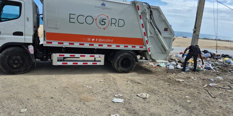 Programa especial de saneamiento refuerza la gestión de residuos en municipios del Cibao y el Nordeste