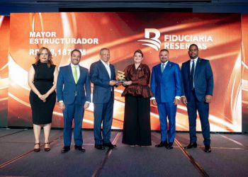 Fiduciaria Reservas es distinguida como principal estructurador del mercado de valores dominicano