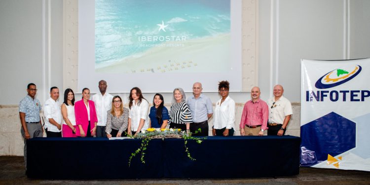 Iberostar y INFOTEP formalizan alianza para impulsar la formación dual y el empleo juvenil en el sector hotelero