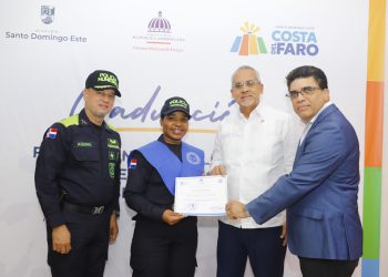 163 Policías Municipales de SDE se certifican como multiplicadores en prevención del consumo de drogas