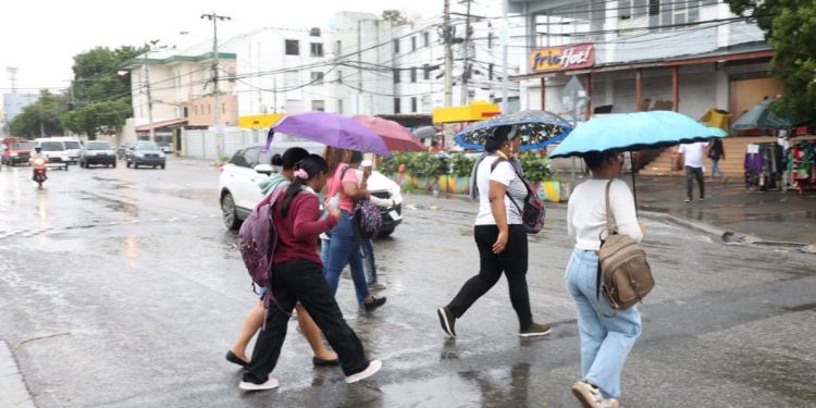 INDOMET prevé condiciones mayormente soleadas con lluvias aisladas en la tarde y noche de este viernes