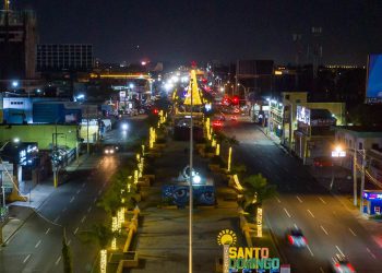 Propeep ilumina Santo Domingo Este con la apertura oficial del Parque de las Luces y da inicio a la Brisita Navideña 2025