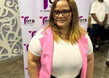 Yeny Altagracia Pérez Vázquez Impacta al Público en el Festival de la Voz