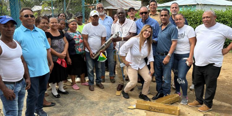 Instalación de sistema de bombeo mejora el acceso al agua potable en comunidad de Monte Plata