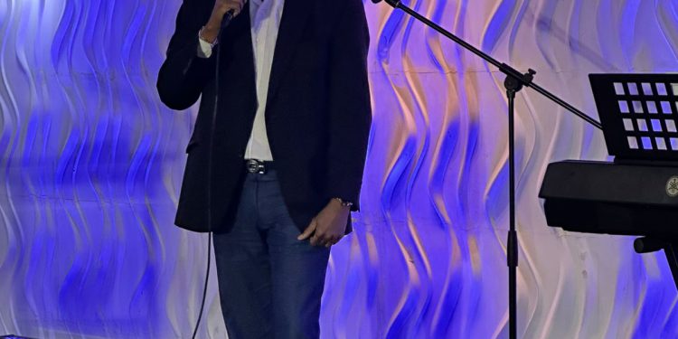 Joaquín Antonio Pérez Destaca con su Actuación en el Festival de la Voz
