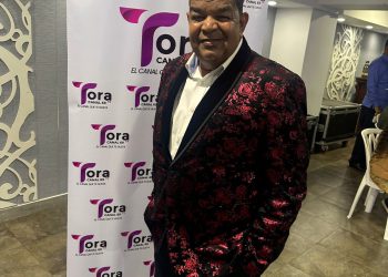 Francisco Antonio Reynoso Sobresale con su Interpretación en el Festival de la Voz