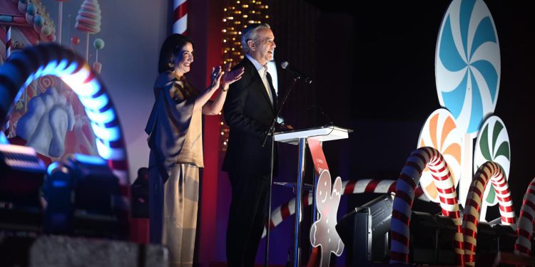 Abinader deja abierta la Villa Navidad 2025 con un espectáculo que marca el inicio oficial de las fiestas
