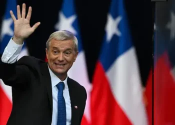 Presidente Abinader extiende felicitaciones al nuevo mandatario de Chile tras proceso electoral