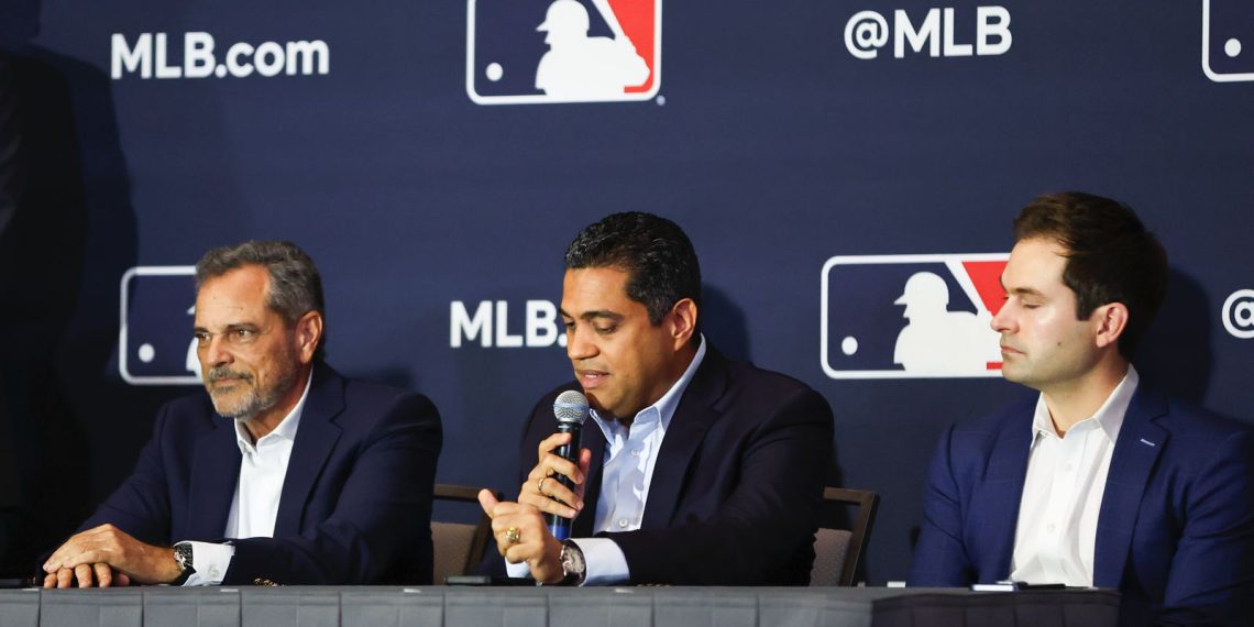 Gobierno respaldará al equipo dominicano del Clásico Mundial de Béisbol, anuncia el ministro Kelvin Cruz