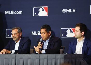 Gobierno respaldará al equipo dominicano del Clásico Mundial de Béisbol, anuncia el ministro Kelvin Cruz