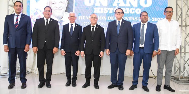 Senador Johnson Encarnación presenta su rendición de cuentas y destaca un año de logros para Elías Piña