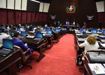 LEGISLADORES ALERTAN SOBRE PRESIONES DE EE. UU. PARA MANTENER ABIERTA LA FRONTERA DURANTE GESTIÓN DE JOE BIDEN