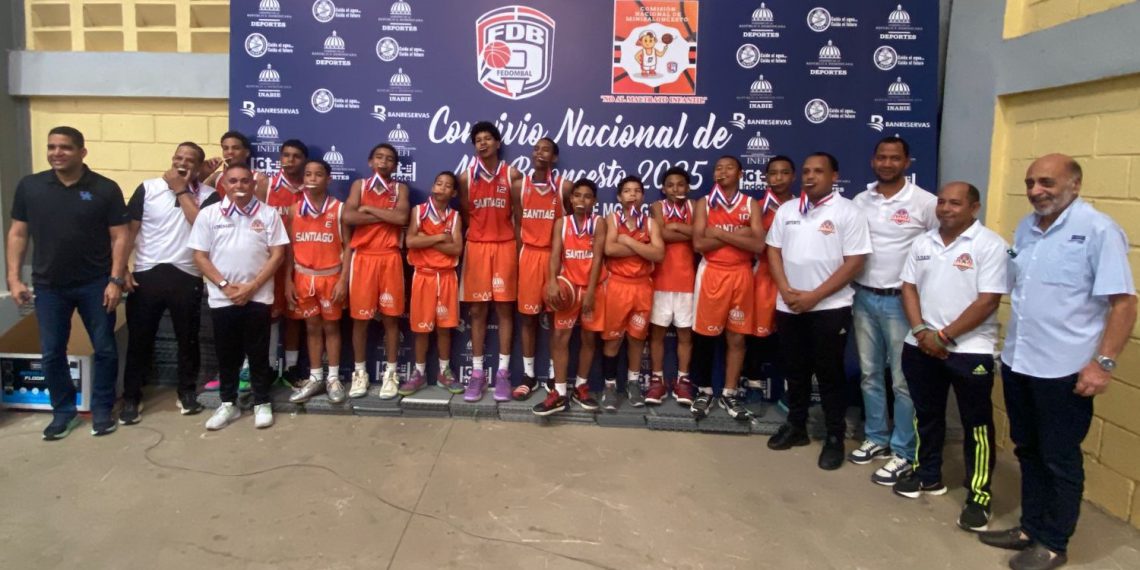 Santiago reafirma liderazgo nacional en el Convivio de Minibaloncesto 2025