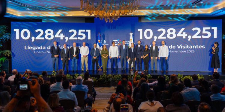 República Dominicana alcanza 10.2 millones de visitantes en 11 meses y consolida un año histórico para el turismo