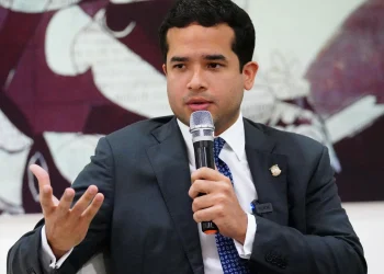 Oposición cuestiona ausencia de indexación salarial en el proyecto de Presupuesto 2026