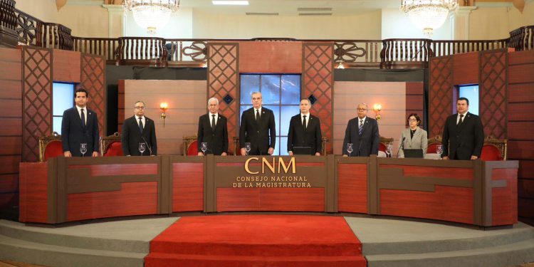 Presidente Abinader convoca al Consejo Nacional de la Magistratura para seleccionar jueces de la SCJ y el TSE