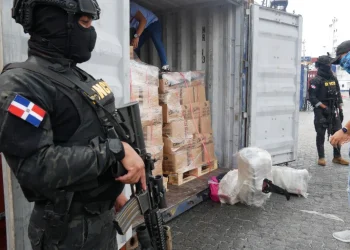 DNCD REFUERZA SEGURIDAD ANTINARCÓTICOS EN PUERTOS Y AEROPUERTOS DURANTE TEMPORADA NAVIDEÑA