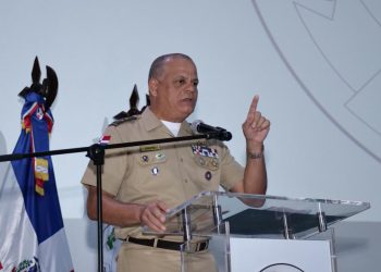 MINISTERIO DE DEFENSA INICIA ENTREGA DEL CHEQUE “SUELDO POR AÑO” A MILITARES PASADOS A RETIRO