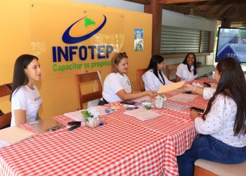 INFOTEP y Grupo Ramos seleccionan 59 candidatos en jornada de empleo para nueva tienda en Tenares