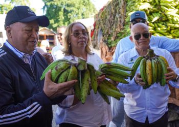 Inespre lleva sus ofertas del Programa Grandes Ferias de Productores a residentes de San Cristóbal
